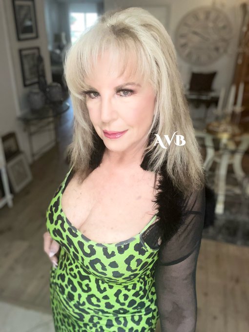 Getting ready for St. Patrick's Day! https://t.co/eUSrG9vupL