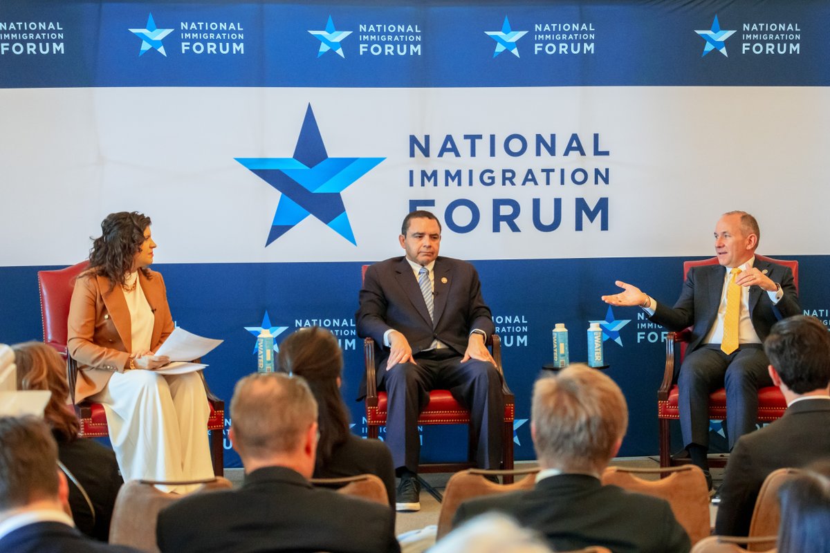“Lasting changes are those that are done in a bipartisan way,” says <a href="/RepSmucker/">Rep. Lloyd Smucker</a> at our Spring Luncheon. We thank him for his work on bipartisan legislation and for joining us in a conversation on how we continue to push for meaningful immigration solutions.