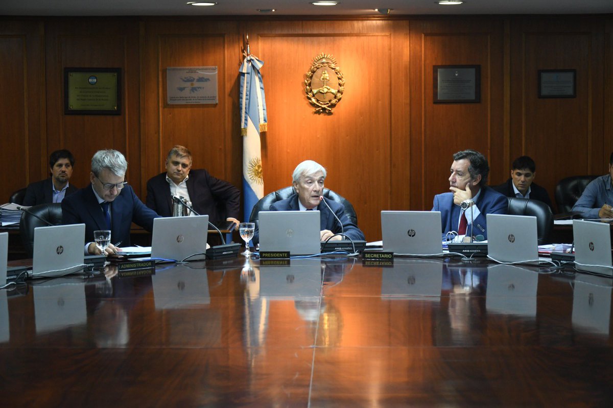 👉🏻 Hoy sesionó la Comisión de Administración y Financiera en el @cmagistratura. ⚖️⚖️
