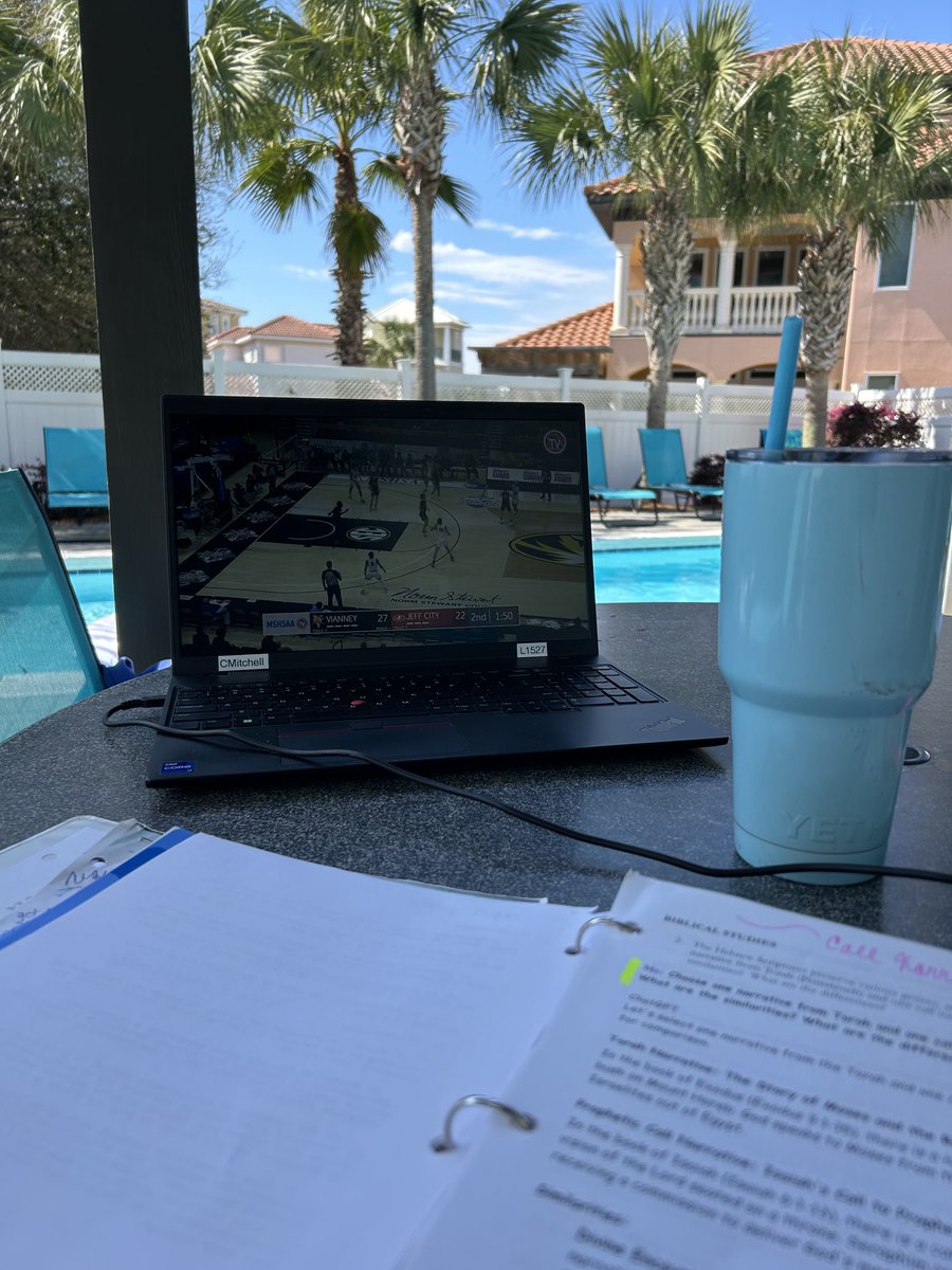 Spring break doesn’t get any better than this! #ClairesSeniorSpringBreakCJA at the beach house, studying for a comprehensive theology exam, watching ⁦<a href="/Vianneyhoops/">Vianney Basketball</a>⁩ poolside! #LetsGoGriffins