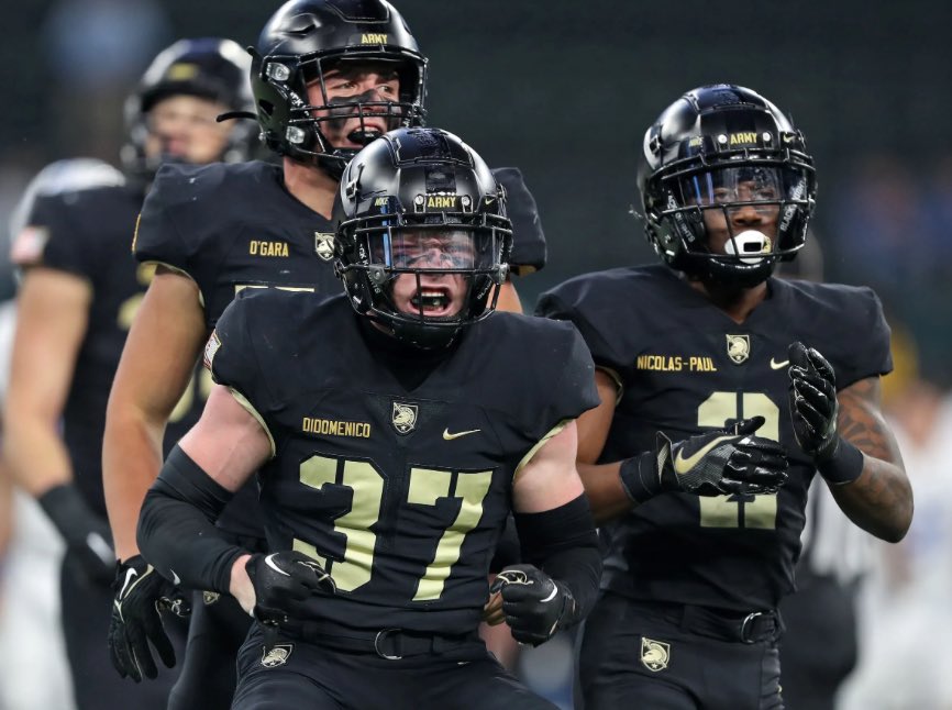 After a great call with @CoachJuice17 I have received a D1 offer from @ArmyWP_Football . God is great! @DentonGuyer_FB @kylekeese @ReedHeim @coachwetzel_ @BGrayson3 @mike_gallegos16 @CoachJoseph979 @DFWPrideFB @TFloss32 @ChadSimmons_ @samspiegs @SWiltfong247 @RivalsFriedman