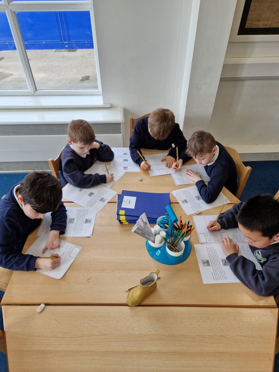 BPSHull's tweet photo. 2HS have started their final writing topic of the Spring Term - an information text about endangered animals. All children were hard at work researching their habitat, the animals that live there and why they are endangered. #BPSWriting #BPSAspirationCurriculum https://t.co/J7fGoXvE7d