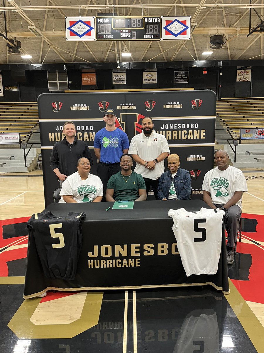 Another great day to be a Hurricane. Congrats to these 4 student athletes! Chris Turnage Jonathan Milton Jamarion Palmore Terrance Brown