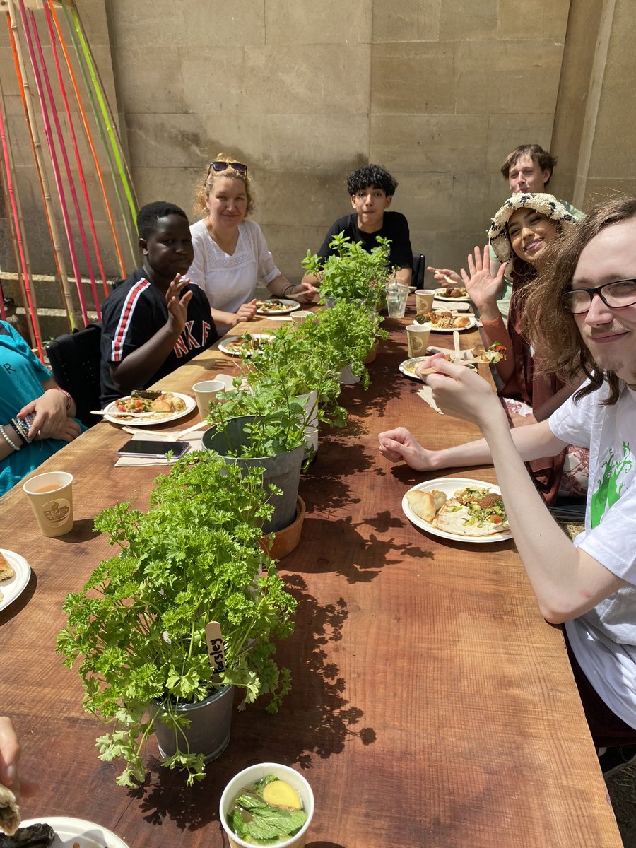 PenAHay's tweet image. Tonight! #LTHEChat 
#WorldImaginationDay 
#Imagination every day
💚🌈
lthechat.com/2024/03/10/lth…