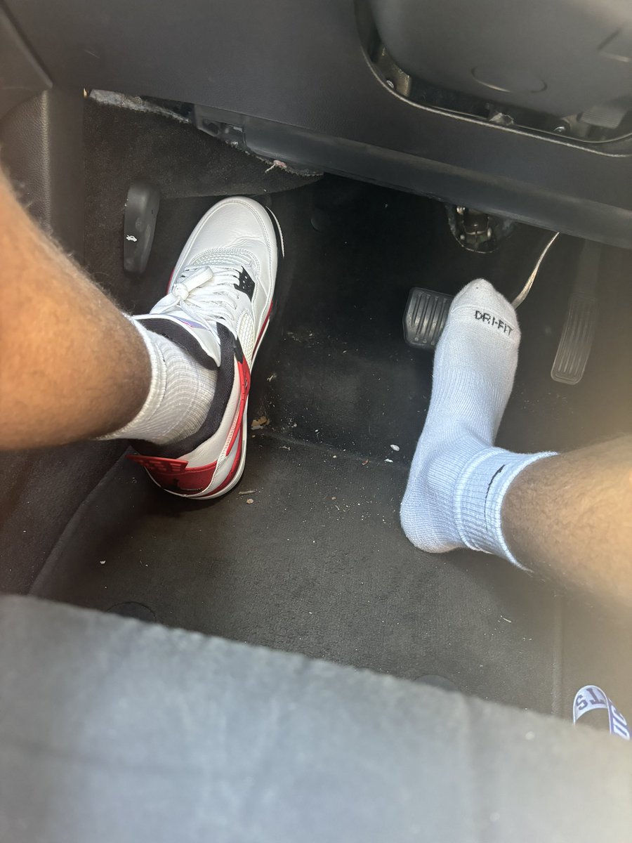 cbizz0's tweet image. The real know