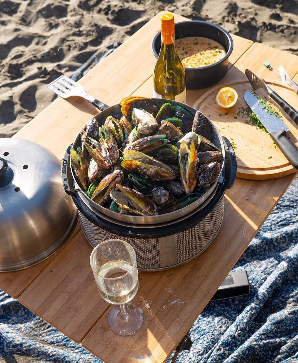 mycobbgrill's tweet photo. White Wine Mussels is a seafood dish that is easy to prepare, but oh so delicious! Check out our full recipe below.🍴

https://t.co/CSILyzRex2 

📸 @cobbgrill.aus

#COBBgrill #COBB #outdoorgrilling #portablegrill #outdoorcooking https://t.co/8K0Mp0nept