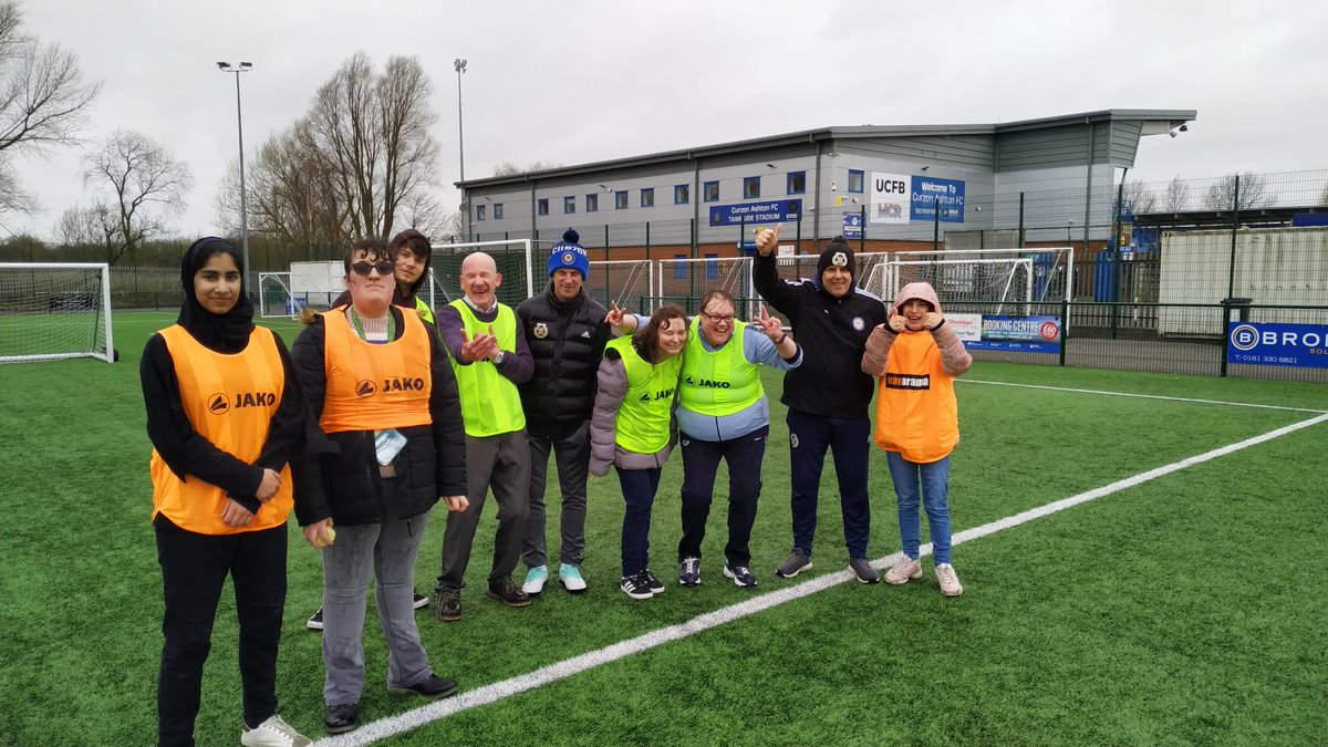 CurzonAshtonCF's tweet image. After receiving a letter from Emily, who attends @Pftameside Wednesday sessions, asking about setting up regular football sessions for them, we were only too happy to invite them down to The Tameside Stadium @CurzonAshton for a bit of football and a brew with us (1/2)
