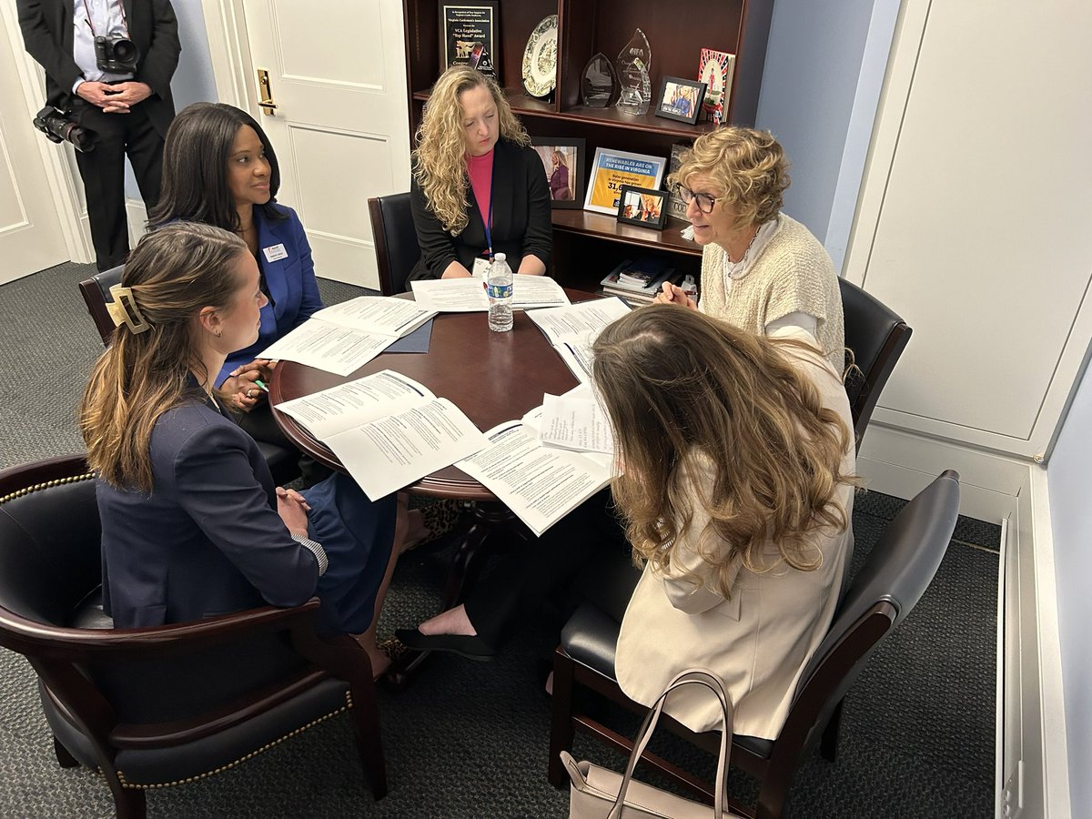 I was excited to sit in on a meeting with @NAESP & @NASSP members from Virginia as they advocated for legislation to help recruit and retain qualified educators. Thank you @RepSpanberger’s office for your support! @MrsASchott #PrincipalsAdvocate