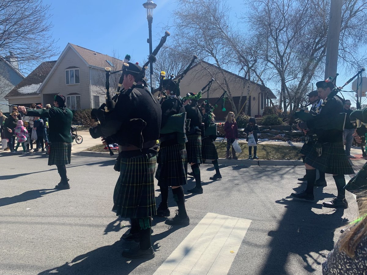 Looking forward to seeing all the floats, Irish dancers, bagpipers &amp; parade entries on Sunday! 

See you Sunday, 03.17.24 1pm for Plainfield's hometown Irish parade!

#irishparde2024 #community #plainfieldil