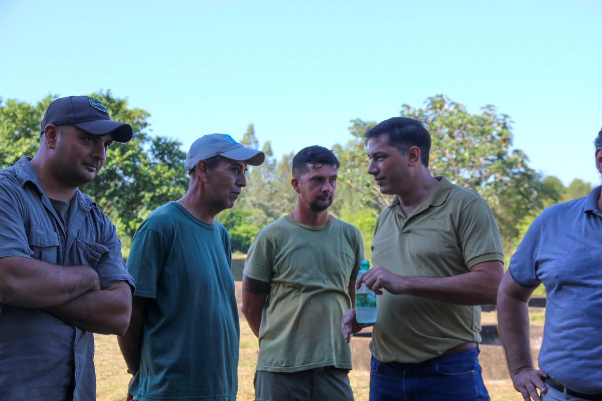 En la Estación de Piscicultura del Parque Ecológico El Puma este miércoles se hizo entrega de 1.500 alevines de pacú a una veintena de productores de distintos puntos de la provincia, que van a tener la posibilidad de generar un ingreso económico con estos peces.