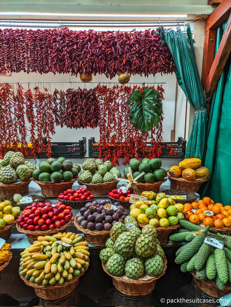 Day 3 in Funchal, Madeira 🇵🇹❤️ Absolutely chucking it down all day, after leading me on with a bright morning. Met up with some friends to shelter and drink poncha after getting some updated shots of the market for the blog (currently I have a 2014 photo of the market on there!)