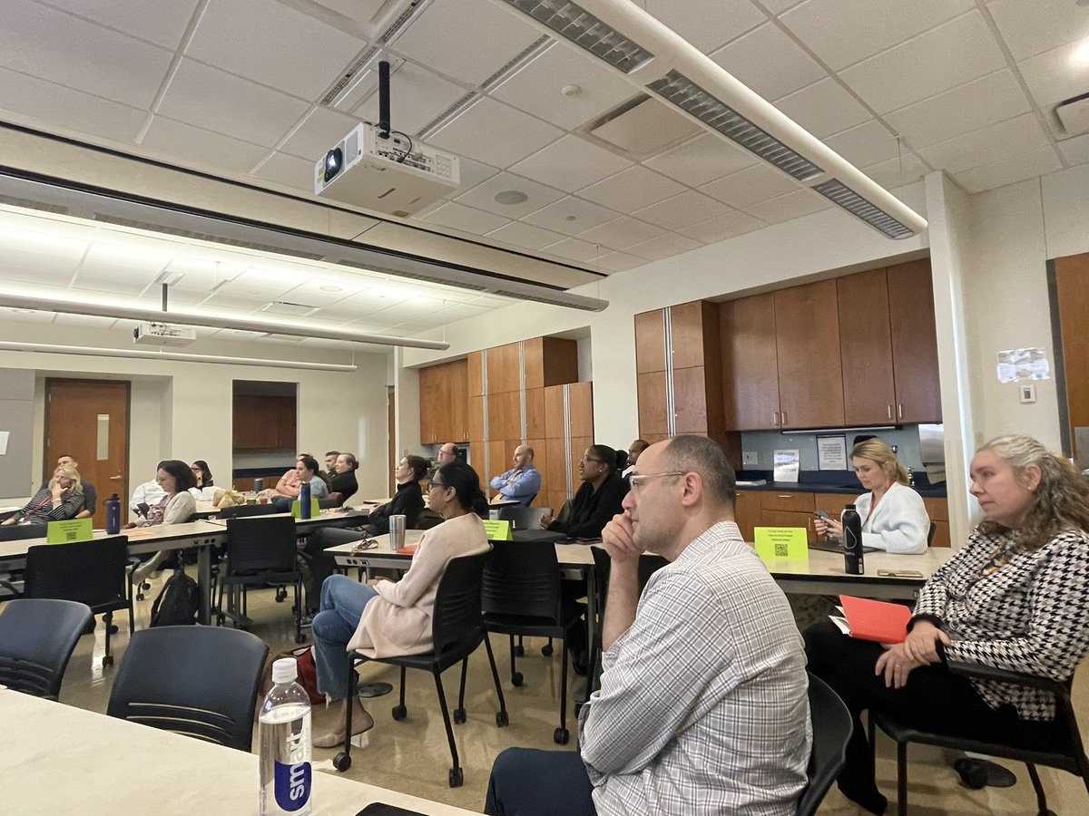 abbyWUim's tweet photo. 🩺🥼🩺🥼🏆📚🫱🏻🫲🏽🫱🏻🫲🏽🥇🥼🩺🎉
Another OUTSTANDING #PDBootcamp session filled with pearls, wisdom, data, quotes, stories, deep reflection & engaging discussion! Tremendous thanks to our #MedEd heroes @WUSTLmed’s own @AagaardEva & @WUDeptMedicine @WUNephrology @HumphreysLab! #BeAGiver https://t.co/b7BCoyjlKO