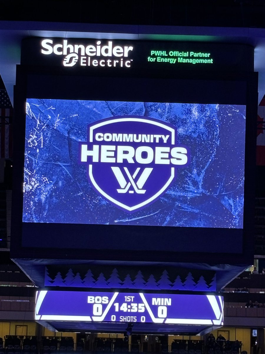 What an honor to do the “Let’s Play Hockey!” Call at tonight’s @PWHL_Minnesota game!! We also had some very special @United_HL military daughters read the lineup card in the locker room as part of #CommunityHeroes night! So cool.