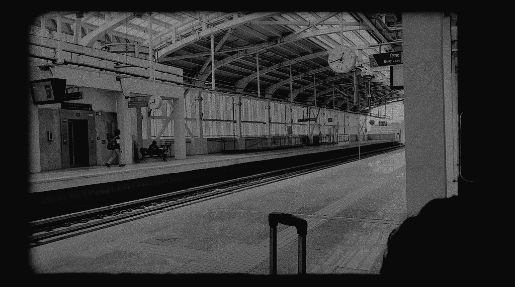 Caught in a glimpse and lost as a shadow – looking for you amidst the blurry metro train lights.🚉😷
#Pune #PuneMetro #JustClick