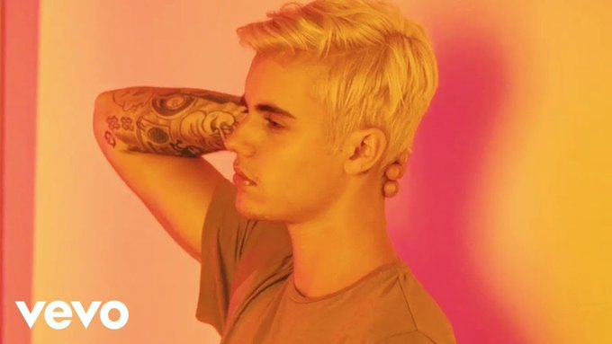 .@justinbieber's 'Company' has now surpassed 700 million views on Youtube. It's his 17th video to reach this milestone.