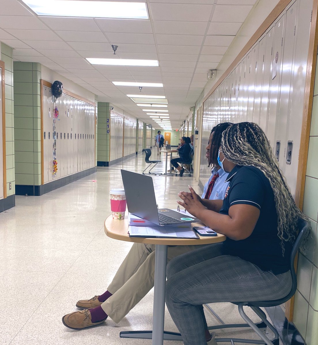 📓It’s course registration season! This week, counselors are meeting with each student 1:1 to ensure they have registered for courses that academically prepare them for next school year, college, and beyond!