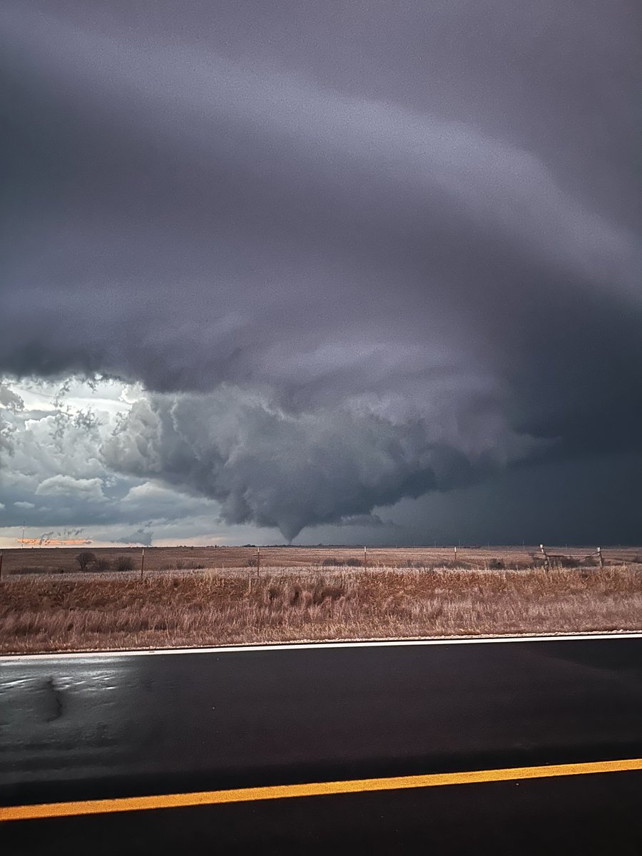 Incredible tornado, Alta Vista, KS!!