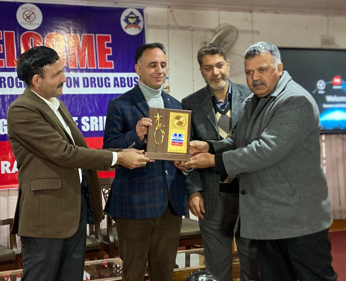 RisingKashmir's tweet photo. Awareness programme on #DrugAbuse held at #ASCollege
@ASCollegeSgr
https://t.co/R7deK7PI1l https://t.co/6Ss0PiwOxL