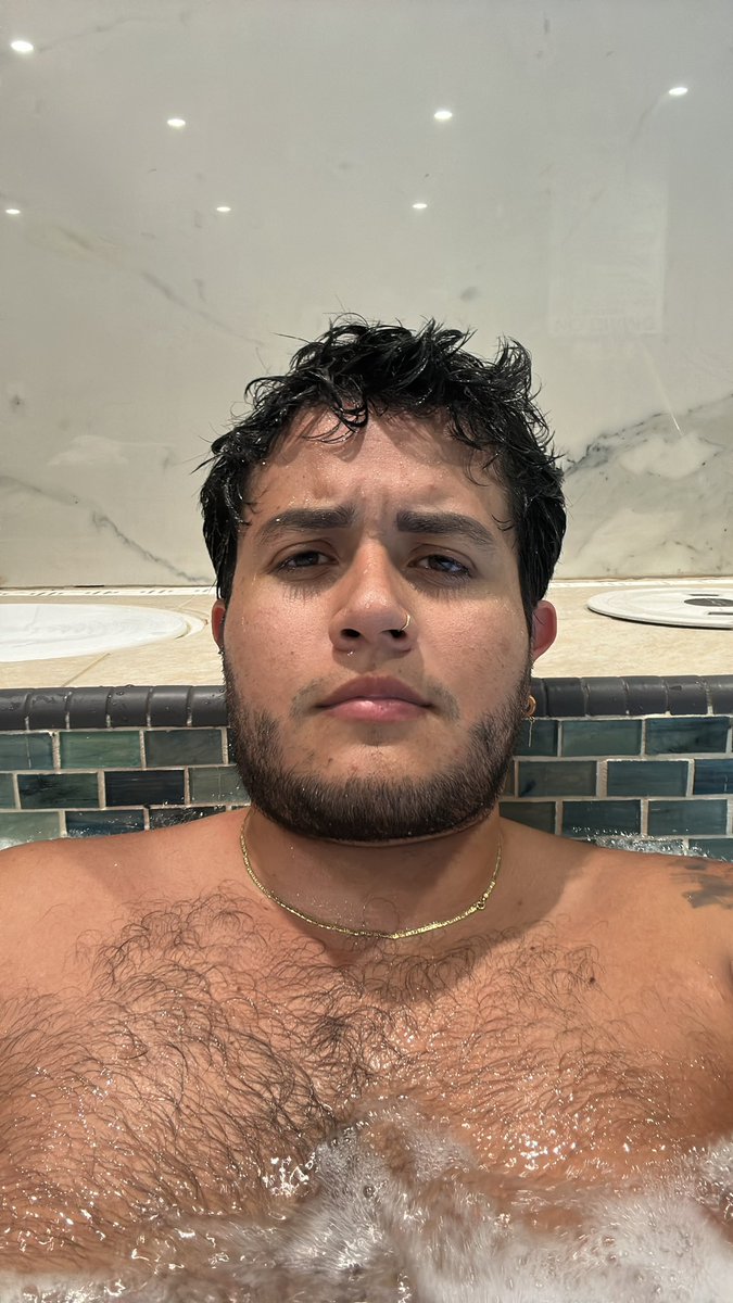 HouseofBalli's tweet photo. Well deserve jacuzzi session after leg day 😮‍💨 #gym #thiccc #gay #gaymer https://t.co/GLyXXheUfR