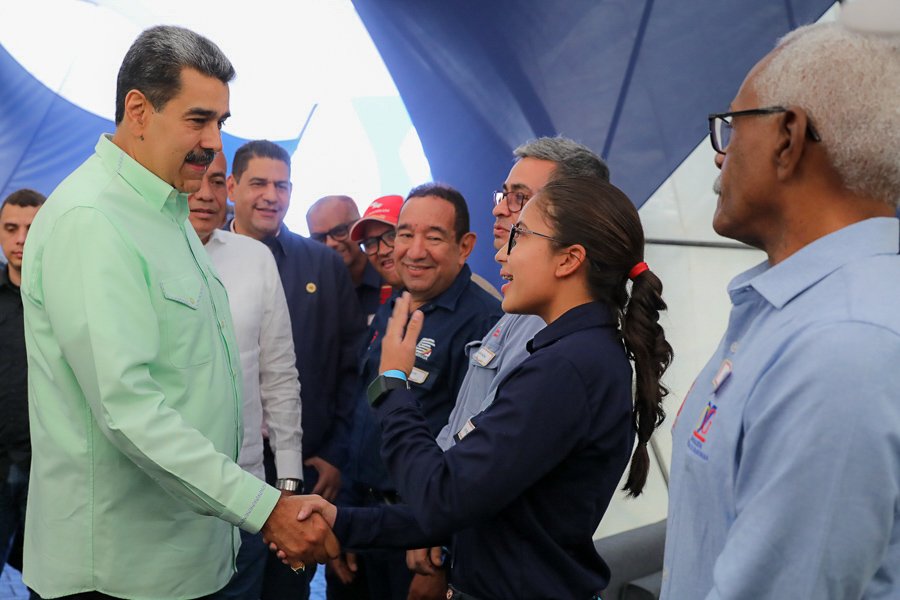 NicolasMaduro's tweet image. Desde nuestra Guayana una región maravillosa del siglo XXI inauguramos junto a los trabajadores y trabajadoras la Expo Metal. Hierro, Acero y Aluminio 2024. Qué alegría visitar esta bella región productiva, que se desarrolla y avanza. ¡Venezuela toma el camino del Crecimiento!…