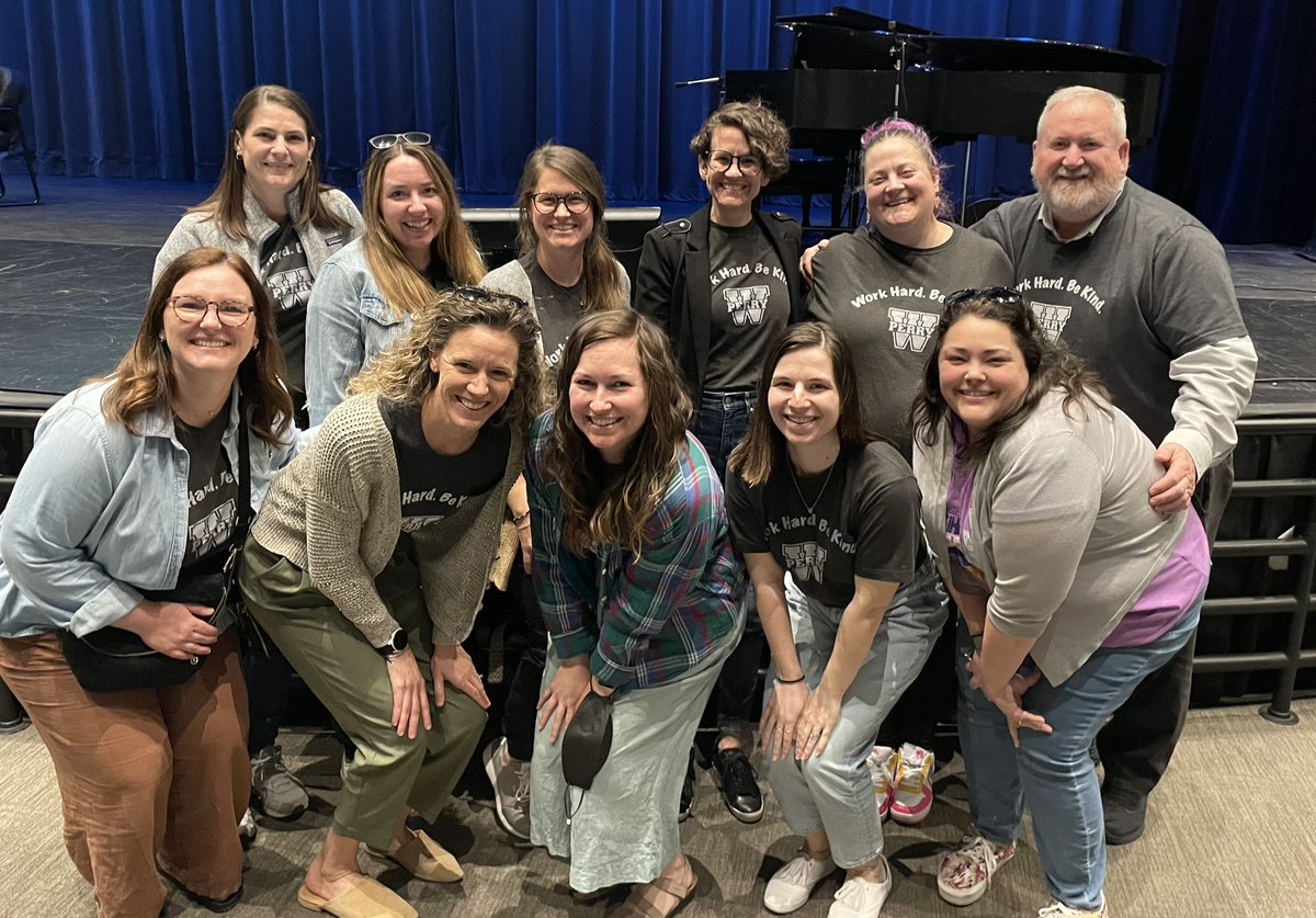 Perry MS Building Leadership Team in the house tonight for the Worthington Schools State of the Schools.
<a href="/PerryMSWolves/">Perry Middle School</a> <a href="/wcsdistrict/">Worthington Schools</a> #ItsWorthIt