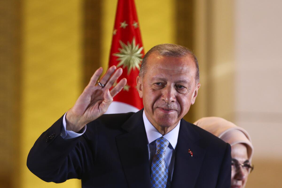 Cumhurbaşkanı Erdoğan: "21 yıldır aziz milletimize asla yalan söylemedik."