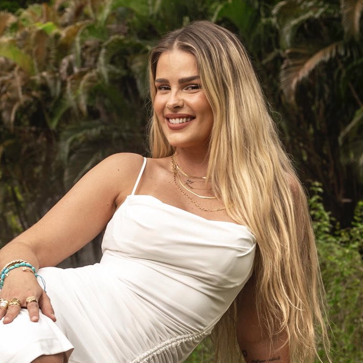 poptime's tweet photo. Hoje, após ser eliminada, Yasmin diz sobre Davi:

“Admiro muito a história de vida dele. Sei que muitas vezes fui pesada com as minhas palavras, me arrependo disso. Mas continuo achando ele chato!" #BBB24 https://t.co/TQ6Xw3RjP8