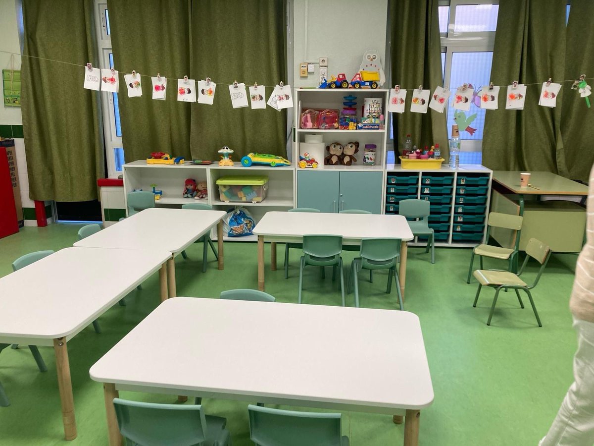 Ayer por la tarde, ADEIP congregó a un buen número de directivos interesados en conocer cómo montar un aula infantil de dos años. Gracias al CEIP María Maroto por acoger esta charla.
Seguimos trabajando en el apoyo a los equipos directivos. <a href="/Educarm/">Educarm</a> <a href="/VictorMarinNav/">Víctor Marín Navarro</a>