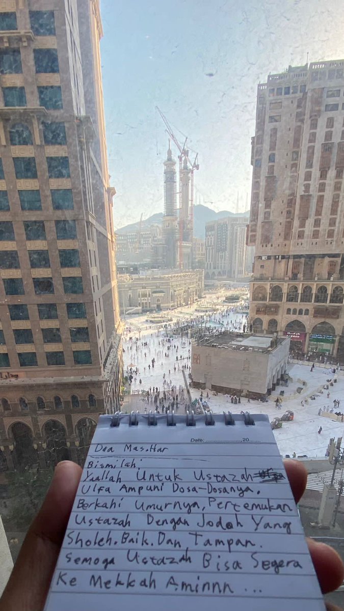 ulfaaaans's tweet image. ayo kita ucapkan aamiin bersama-sama ☺️🤲🏻🙏🏻