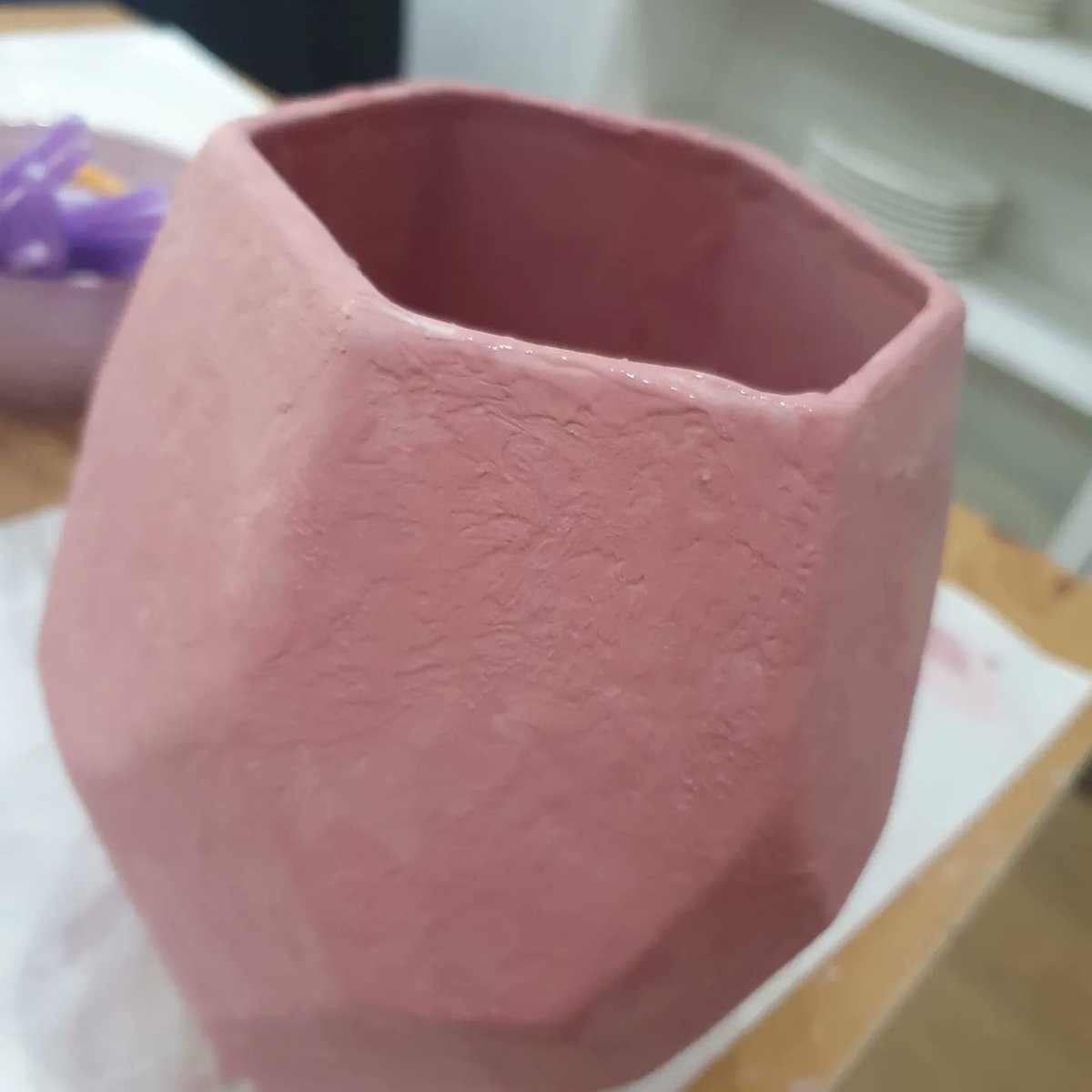 ciaraspinkpod's tweet photo. Who wants to see my pottery painting master piece? I chose a vase to paint! 🎨 🖌 & of course
I painted it pink! #pinkpaint
#PinkVase @happyglazeepsom https://t.co/BNL5fZanGh