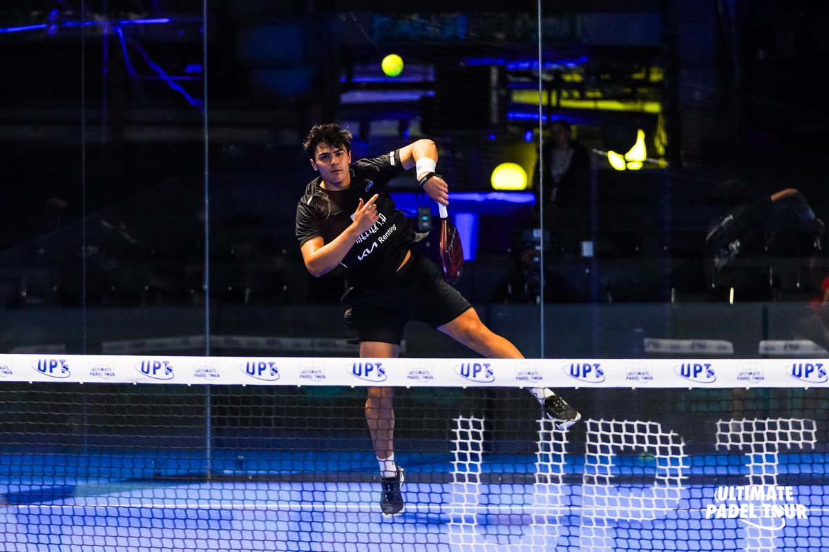 UltimatePadel's tweet photo. #UPTLeganés🥒
1/8 FINAL 🚹 Masculino

👏 Pablo Cardona &amp; Javier Ruiz
🆚 6/0 - 7/5
👋 Cristian Germán Gutiérrez&amp; Jorge Ruiz
 
📍La Cubierta de Leganés

🔢 Marcador en directo 
👉 https://t.co/ZBUxCOUsXo

#ultimatepadeltour #LiberaTuPasión https://t.co/7ehlMn6PvZ