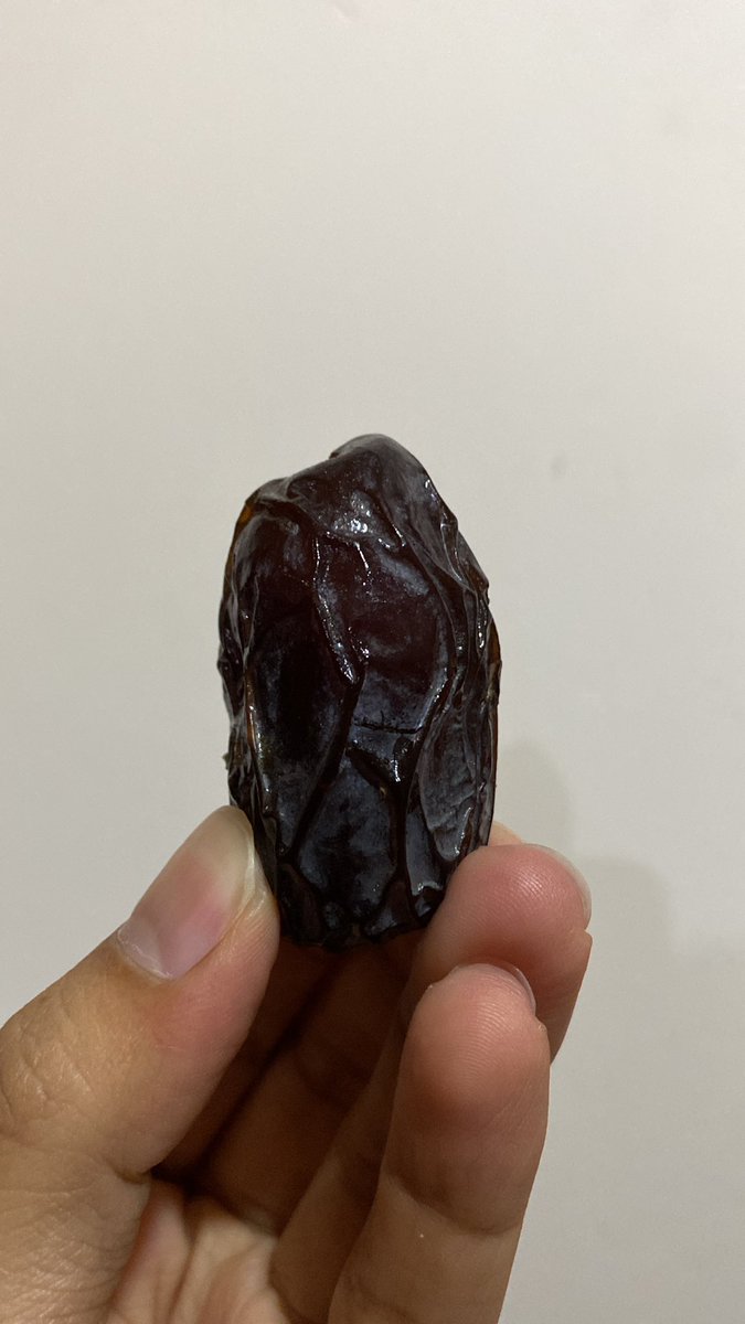 Ada yg tau kurma itu tinggi kadar apanya? Apa gunanya buat kesehatan?