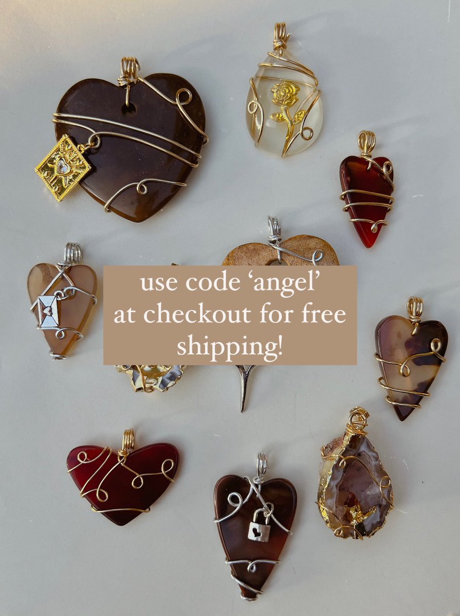 ⭐️💌 enjoy free shipping 💌⭐️