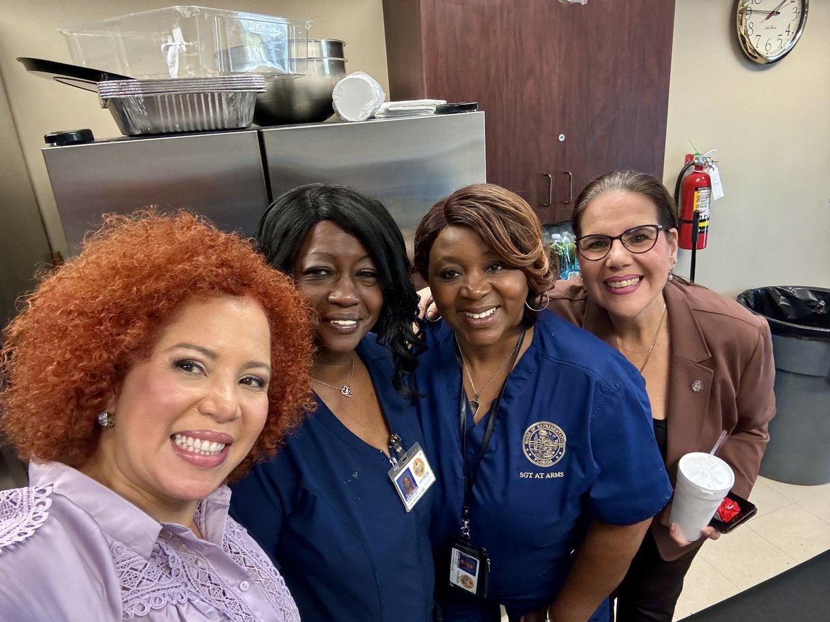 JohannaForFL's tweet photo. Thank you for your support during the productive hours of discussion in the 2024 Legislative Session for the Sunshine State! Your work was essential in ensuring the legislative session went smoothly.
#legislativesession2024 https://t.co/Prpag2z5Fo