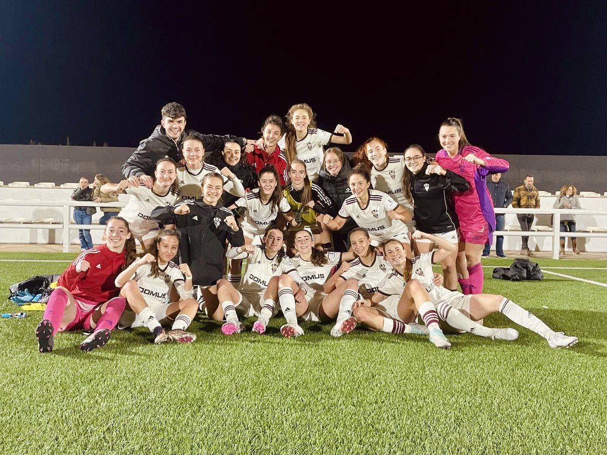 Nuestro filial ha sumado ➕3️⃣ esta tarde en el partido aplazado Funda B - Mislata CF 🔙

El encuentro se aplazó debido al terrible incendio ocurrido en Valencia. 

¡Seguimos hacia el objetivo chicas! 🫶🏼⚽️ #VamosFunda