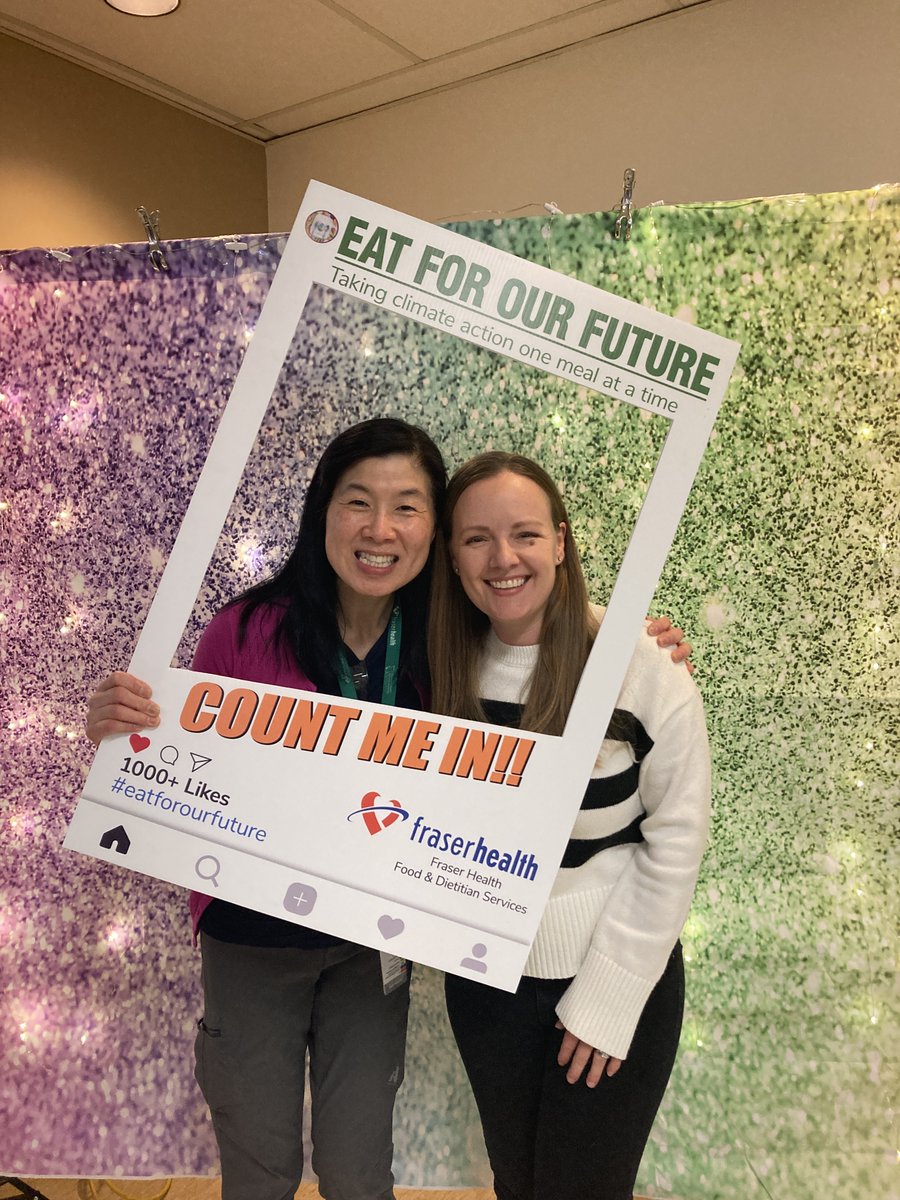 We're celebrating #planetaryhealth menus at @fraserhealth's Royal Columbian Hospital Food Fair with Elaine Chu! Be inspired by Fraser Health’s podcast on how five million hospital trays offer a BIG opportunity to take #climateaction one meal at a time. fraserhealth.ca/news/2024/Feb/…