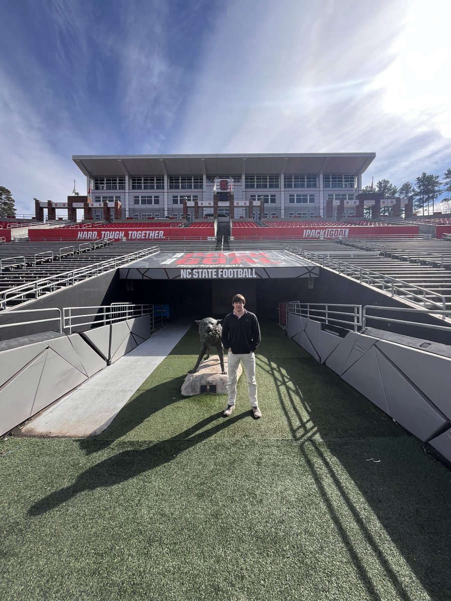 Had a great time at @PackFootball spring practice last week! Thank you for having me @Coach2J and @StateCoachD! And thank you @ColemanWalker_ for the tour of the facilities! Cant wait to be back this summer! @CoachMatteo_WFS @sherrell_duke