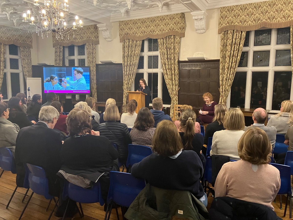 Thank you to our parents who joined us at school & online for tonight’s ‘Meet the New Head’ with Mrs Sue Baillie, Woldingham Head from Sept. Speaking with current Head, Mrs Harrington, they spoke of their joint commitment to students’ wellbeing balanced with academic achievement