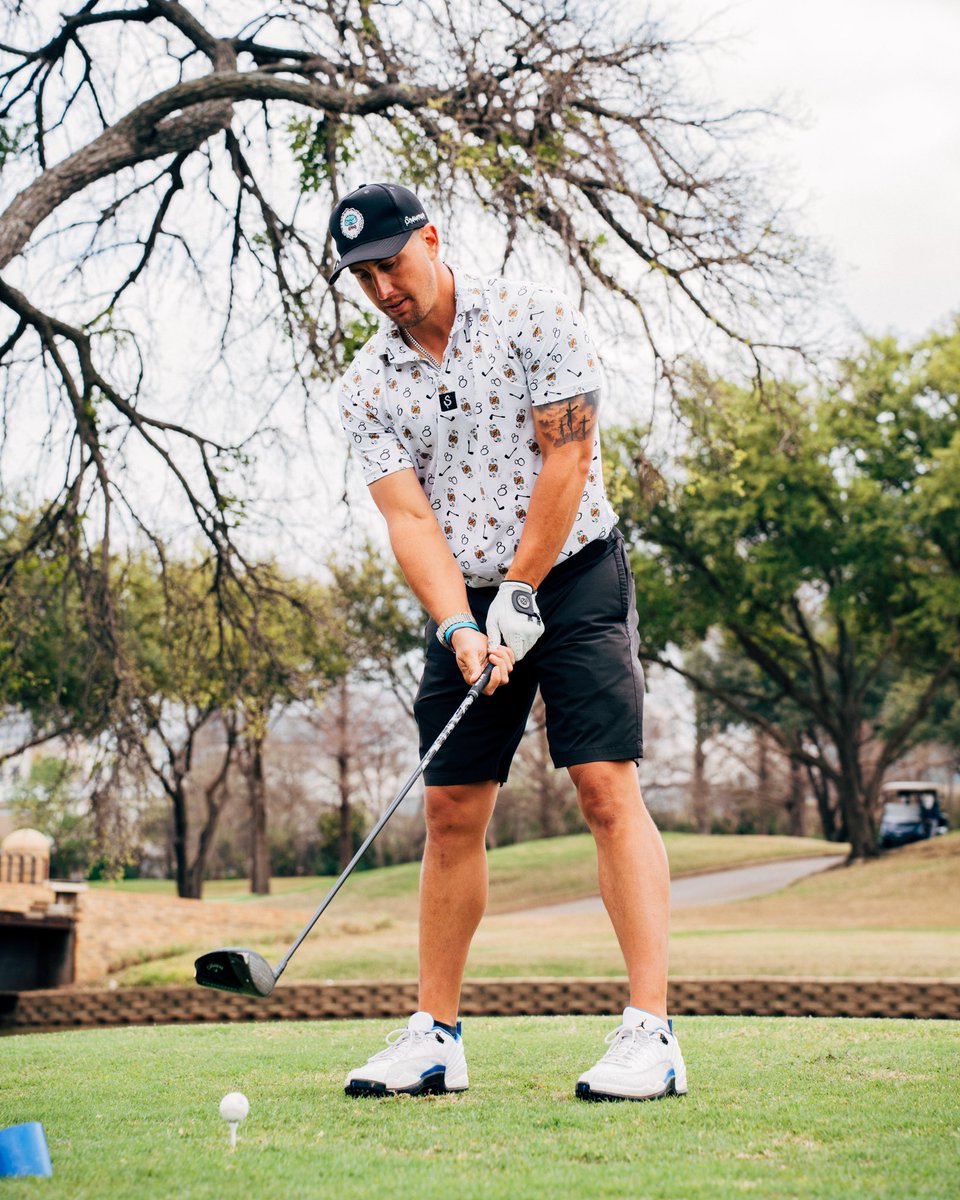 Can’t freaking wait. Thanks to some great people we are going to start creating some content. Golfing with <a href="/Mckeon_Sean/">Sean McKeon</a> with some love from <a href="/realsnowmangolf/">Snowman Golf</a> and <a href="/CallawayGolf/">Callaway Golf</a> we made some stuff happen on the course. Coming soon