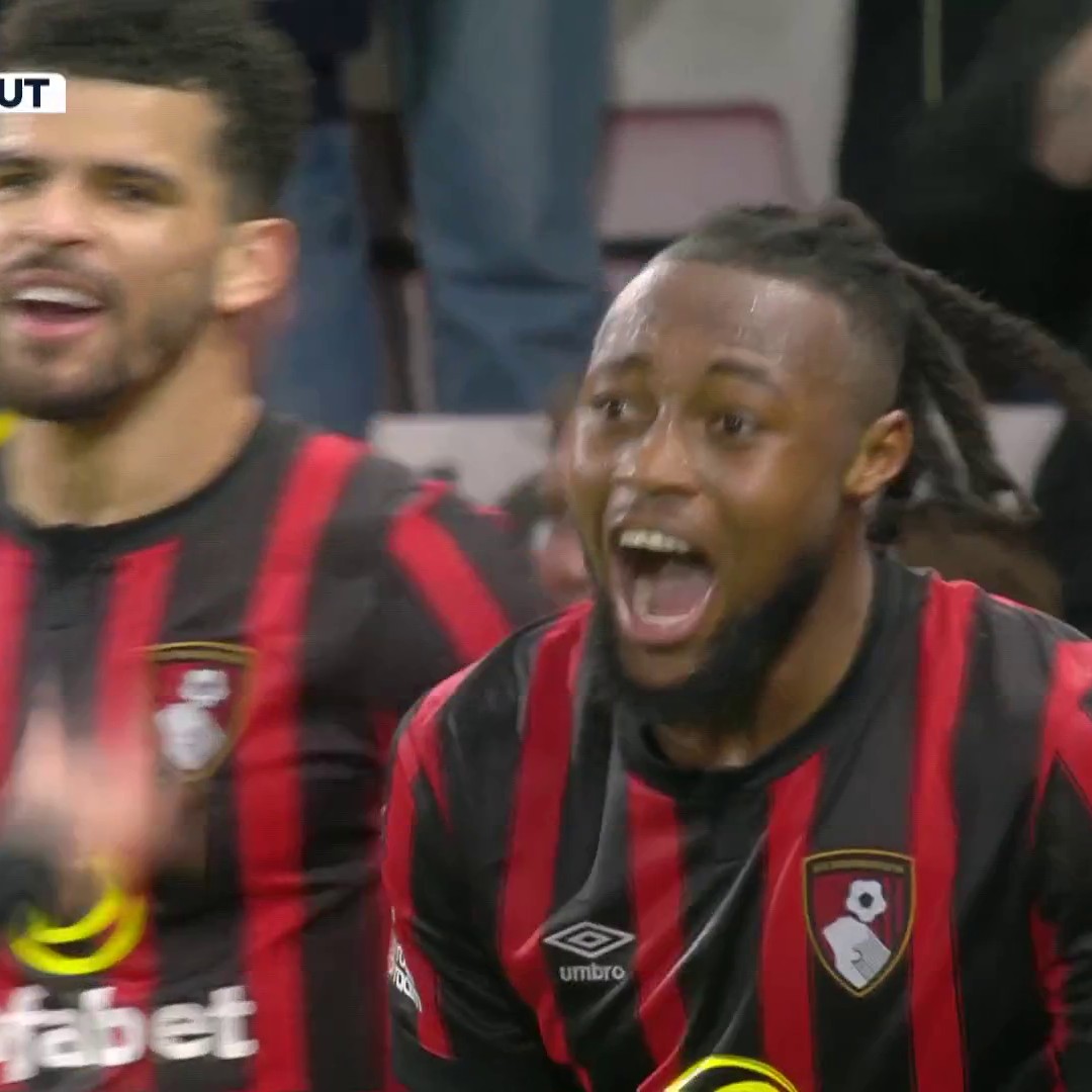 OH MY WORD. BOURNEMOUTH TAKE THE LEAD. From 0-3 down to 4-3 up! 🤯