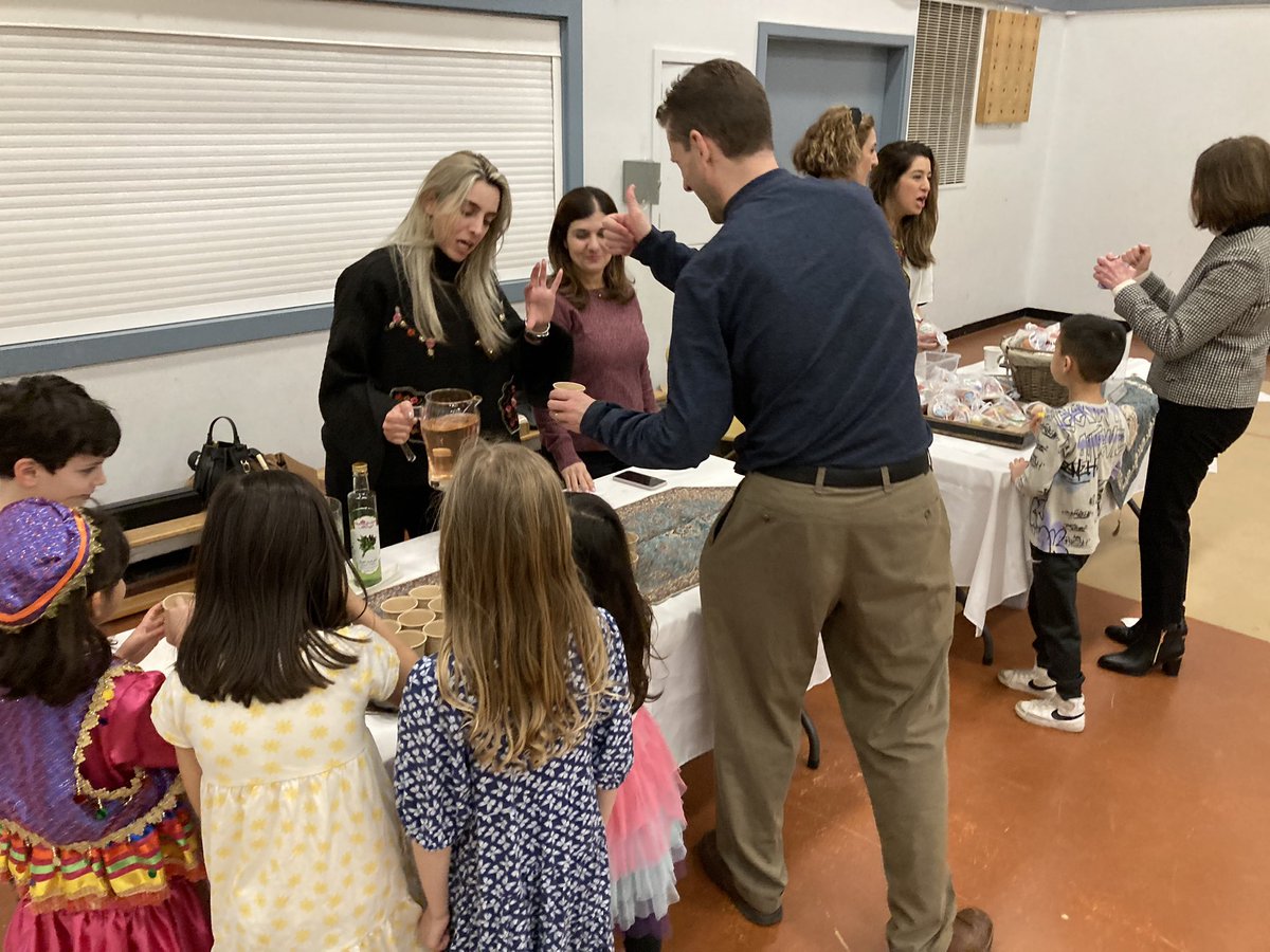 Great to celebrate Nowruz today at @westbayschool! Fun activities, delicious food, supportive parents, proud and happy children. Thank you @chrkennedy and @LynneBlock1 for visiting! #westvaned