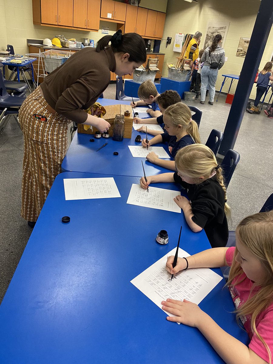 My favourite field trip is “home and school” @TheRooms_NL bringing us back to the “olden days”🤣 The Ss love this every year! @HTE_K4