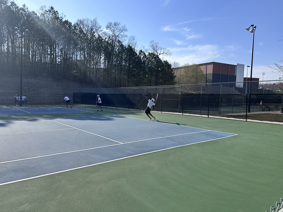 RaiderSport's tweet photo. Boys Tennis taking on Johns Creek today!! #ONERaider https://t.co/1UEWgGuhgP