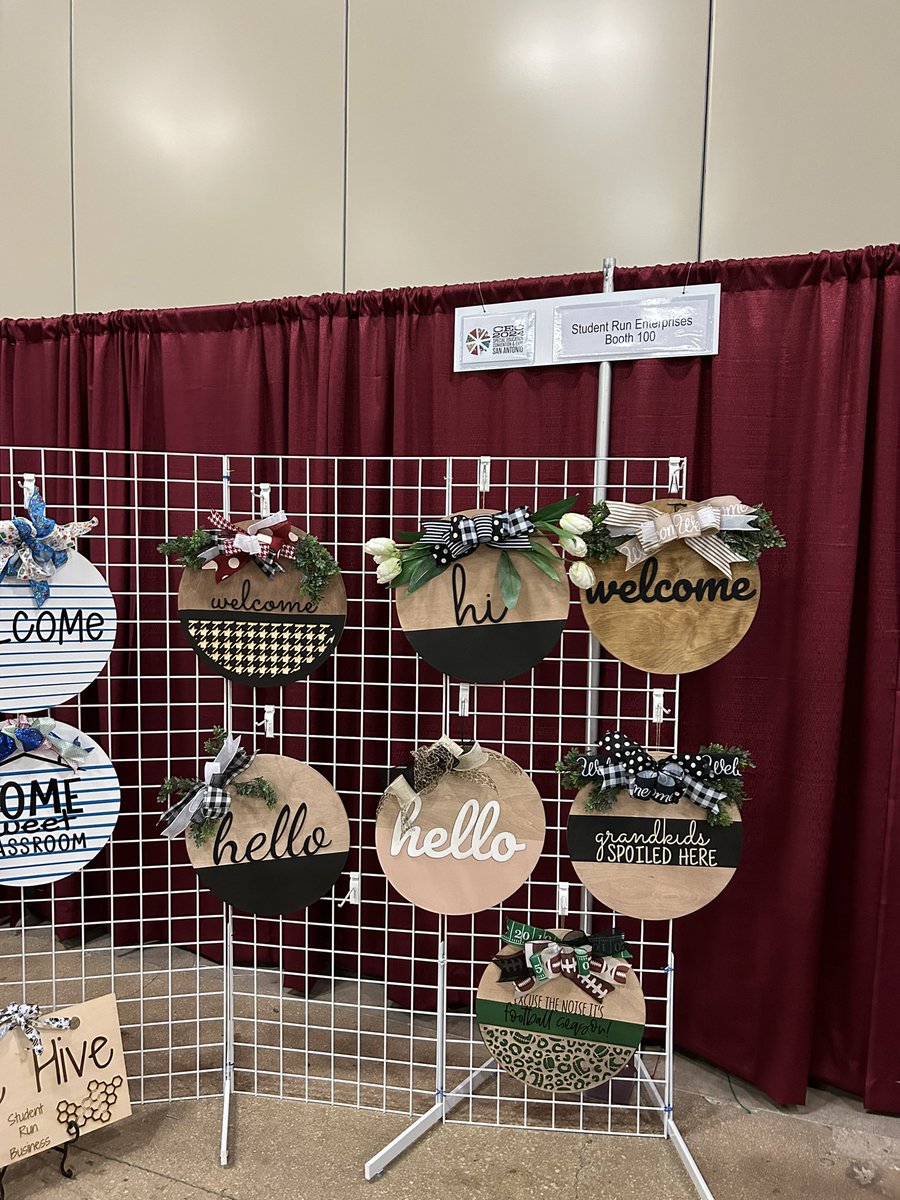 Mrs. Whitmore tweet media