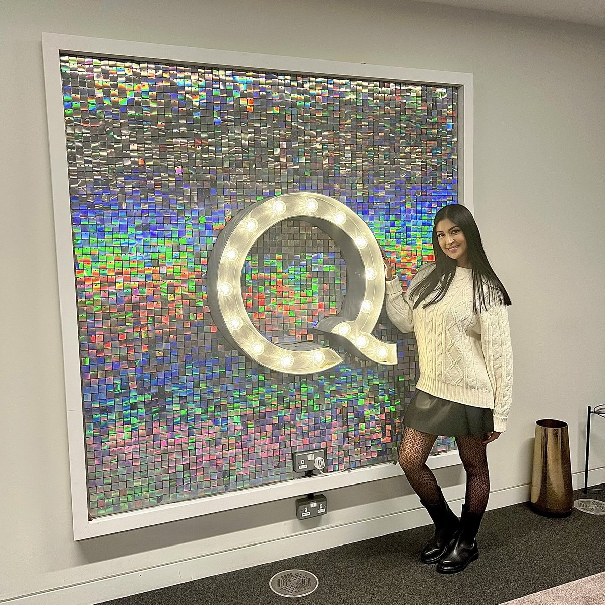 ANNOUNCEMENT 📣 

I can’t believe I’ve kept this one quiet🙊 Still pinching myself!! So proud to be a fashion presenter at the worlds number one shopping channel <a href="/qvcuk/">QVC UK</a> 

Genuinely a dream come true💫 

Catch me this Saturday at 11pm 📺💻📲