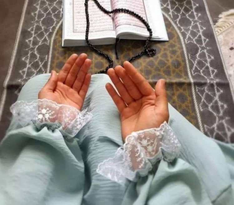 ﴿وَبالأسْحَارِ هُم يستغفِرُونَ﴾

لو علم أهل الحاجات بالاستغفار لضج 
سكون الليل في الأسحار

أستغفر الله العظيم وأتوب إليه .