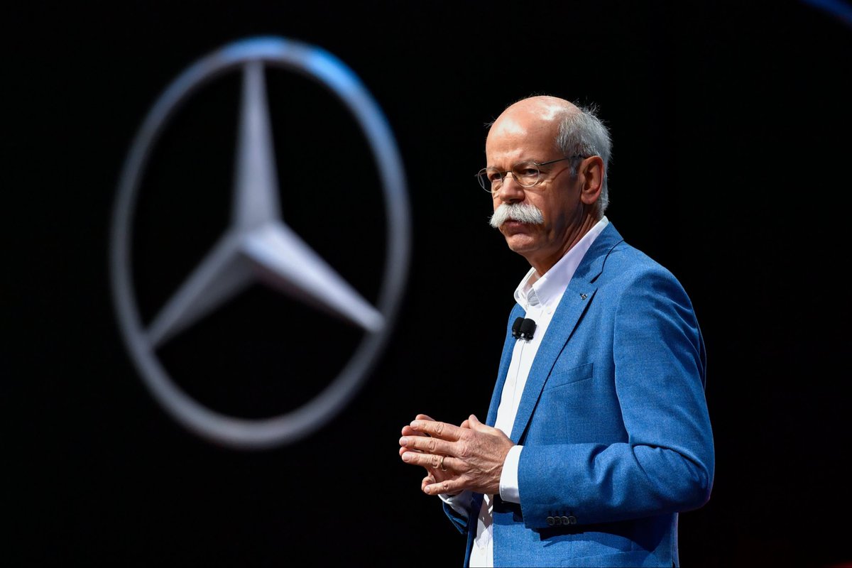 @fastpitstop This is the passion that leads to wins. The last time I’ve seen someone from Mercedes this passionate was when Dieter Zetsche was still around. The new CEO Ola Kalsomething has the F1 commitment and passion of a brick, no wonder he didn’t made Lewis an ambassador.