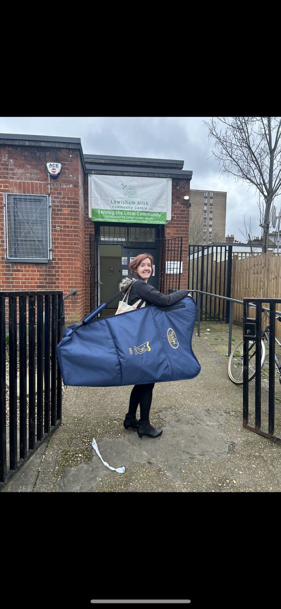 What a joy to be in @LewishamIrish centre today, and meet wonderful people that I had only met before via Zoom during Covid. 🎵🎵 Saw lots of photos of @fizzlekelly & @jeankellyharp 😜. Also @damienegan MP who was on @RTERadio1 yesterday. Thank you to all. ♥️♥️ 🇮🇪