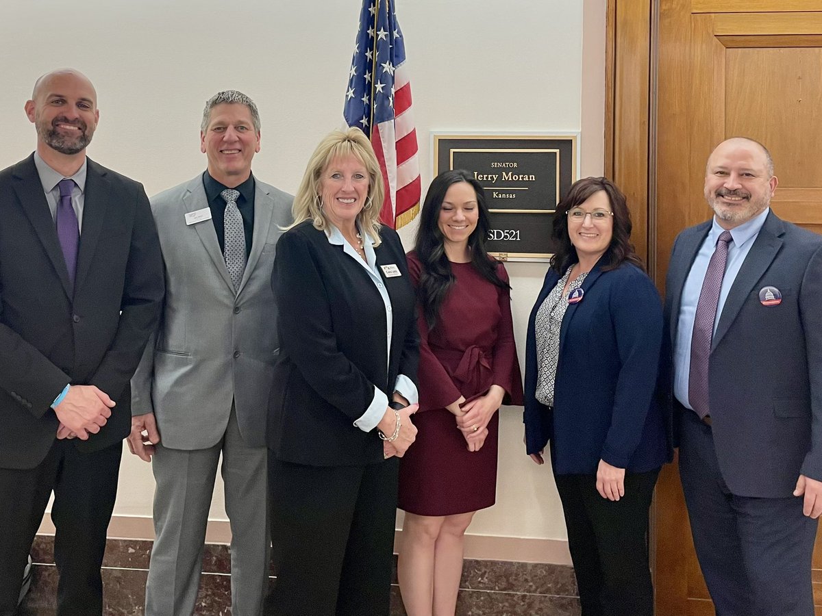 Great conversation on Education Legislation with Christina from @JerryMoran’s team. Appreciate the opportunity to advocate for Kansas Principals with @NASSP &@NAESP. Thanks for listening!@KSPrincipals @USAKansas @SaccoEric @LesWatso @JohnBefort #PrincipalsAdvocate