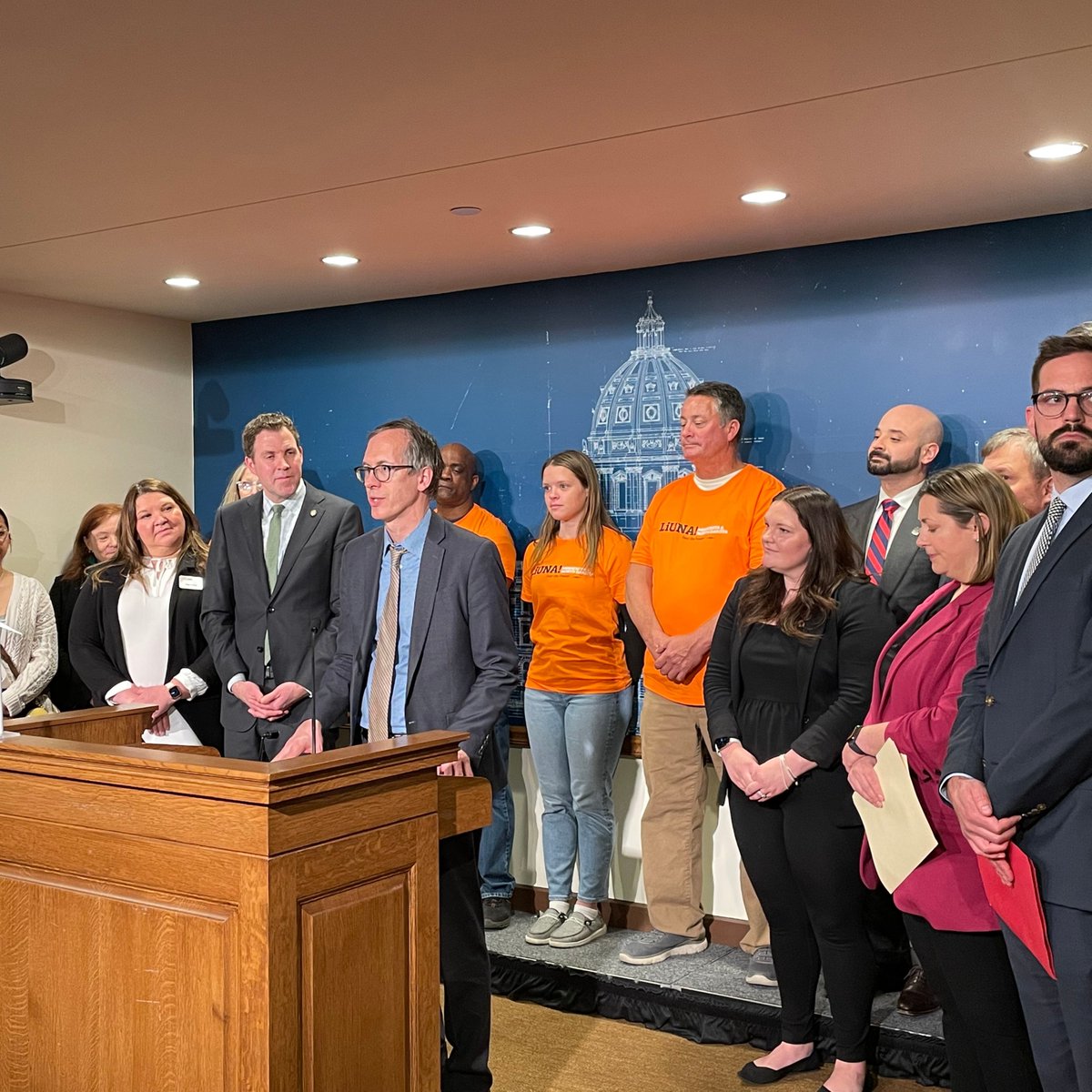 LIUNAMinnesota's tweet photo. ๐ช Powerful #DayofAction with #LIUNA Minnesota members fighting for transportation & permitting reform at the Capitol!
#Laborers met with legislators to demand action to #FixMN. https://t.co/hHsokYBeFM